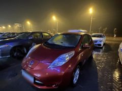 Фото авто Nissan Leaf