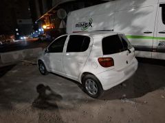 Сүрөт унаа Toyota Vitz