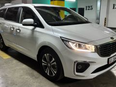 Photo of the vehicle Kia Carnival