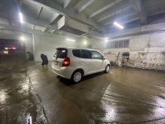 Photo of the vehicle Honda Fit