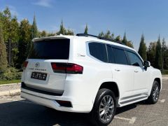 Сүрөт унаа Toyota Land Cruiser