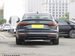 Photo of the vehicle Audi A4