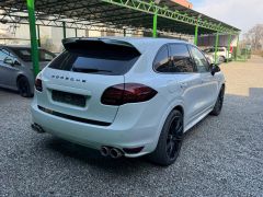 Сүрөт унаа Porsche Cayenne