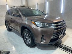 Photo of the vehicle Toyota Highlander