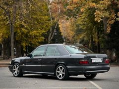 Photo of the vehicle Mercedes-Benz W124