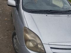 Photo of the vehicle Toyota Ist