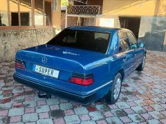 Сүрөт унаа Mercedes-Benz W124