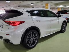 Сүрөт унаа Infiniti Q30