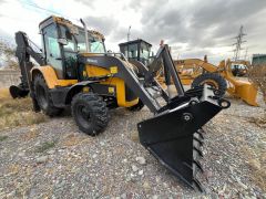 Photo of the vehicle Mecalac  TLB 830