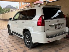 Photo of the vehicle Lexus GX