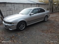 Photo of the vehicle BMW 5 Series