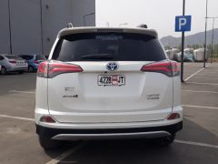 Сүрөт унаа Toyota RAV4