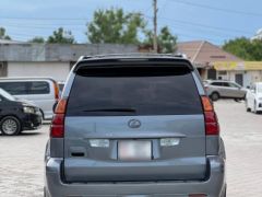 Photo of the vehicle Lexus GX