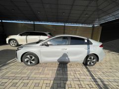 Сүрөт унаа Hyundai IONIQ