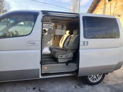 Photo of the vehicle Nissan Elgrand