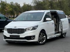 Photo of the vehicle Kia Carnival