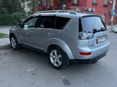 Фото авто Mitsubishi Outlander