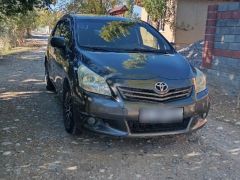 Сүрөт унаа Toyota Corolla Verso