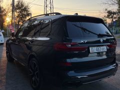 Фото авто BMW X7