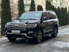 Photo of the vehicle Toyota Land Cruiser