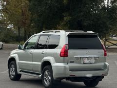 Photo of the vehicle Lexus GX