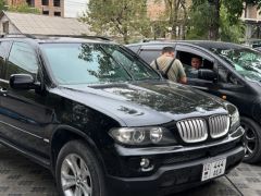 Photo of the vehicle BMW X5