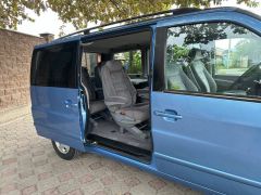 Сүрөт унаа Mercedes-Benz Vito