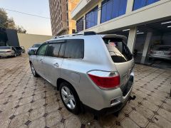 Сүрөт унаа Toyota Highlander