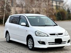 Фото авто Toyota Ipsum