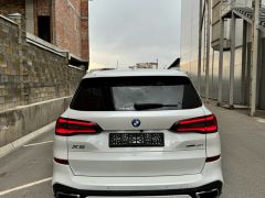 Photo of the vehicle BMW X5