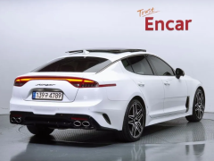 Сүрөт унаа Kia Stinger