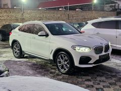 Photo of the vehicle BMW X4