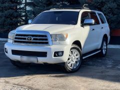 Сүрөт унаа Toyota Sequoia