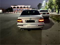 Photo of the vehicle BMW 5 Series