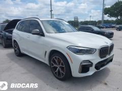 Photo of the vehicle BMW X5