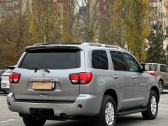 Фото авто Toyota Sequoia