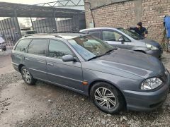 Сүрөт унаа Toyota Avensis