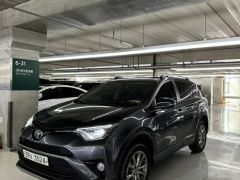 Фото авто Toyota RAV4