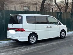 Фото авто Honda Stepwgn