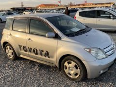 Photo of the vehicle Toyota Ist