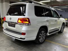 Сүрөт унаа Toyota Land Cruiser