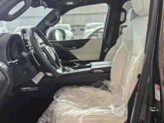 Photo of the vehicle Lexus LX