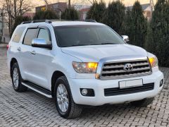 Фото авто Toyota Sequoia