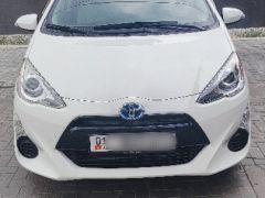 Фото авто Toyota Prius c