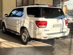 Фото авто Toyota Sequoia