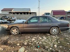 Photo of the vehicle Mercedes-Benz W124