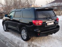 Сүрөт унаа Toyota Sequoia