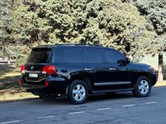 Photo of the vehicle Toyota Land Cruiser