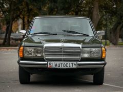 Фото авто Mercedes-Benz W123