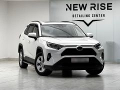 Photo of the vehicle Toyota RAV4